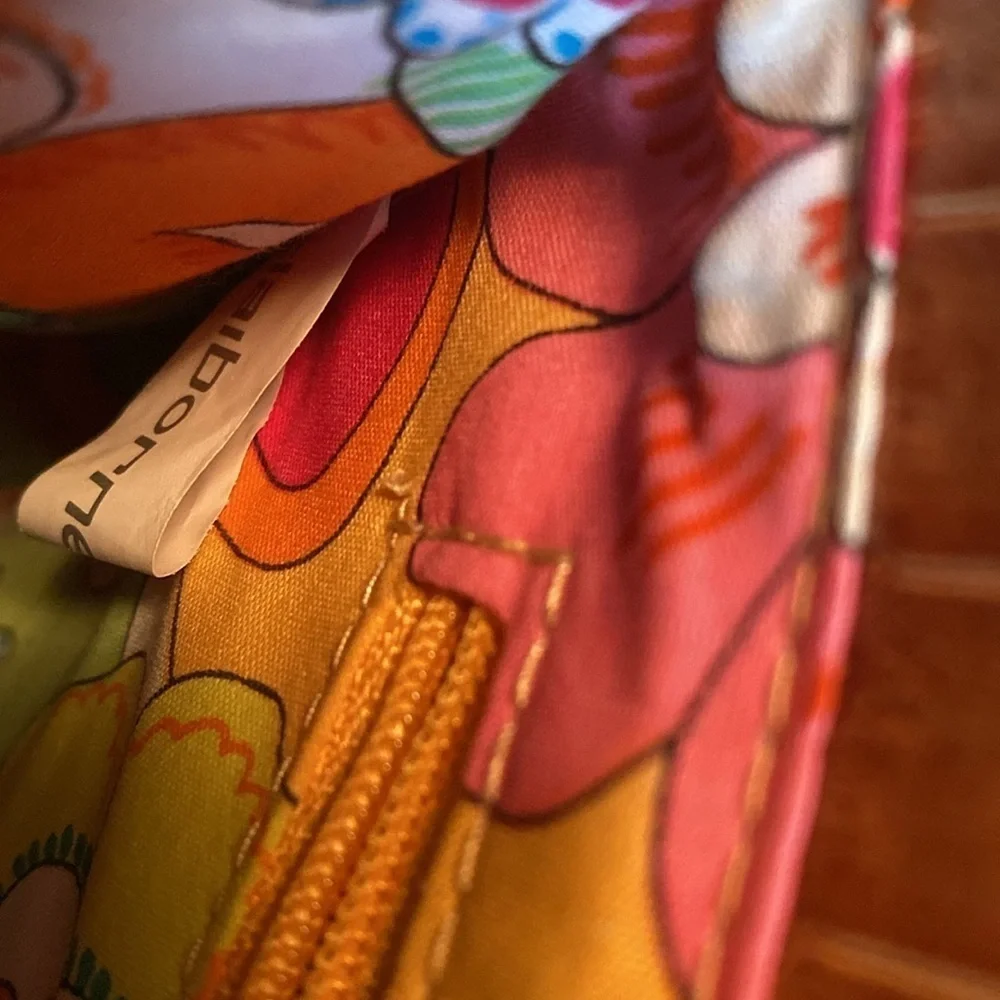 Liz Claiborne girls purse